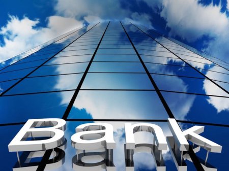 Azərbaycan banklarının xarici borcu arıb